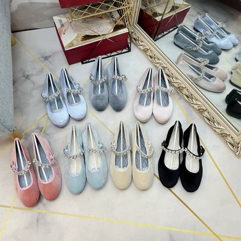 2023 Новые бархатные и шелковые туфли Мэри Джейн с хрустальной пряжкой, женские туфли-лодочки на плоской подошве, повседневные туфли в Instagram, однотонные, черные, синие Изображение