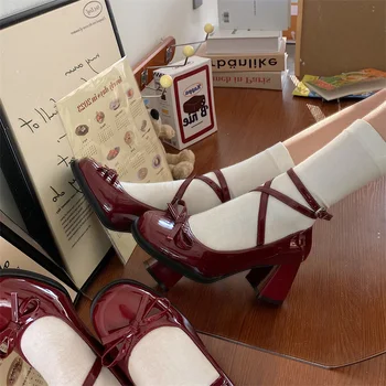 Красные женские туфли-лодочки Mary Jane На толстом высоком каблуке, женские туфли в стиле Лолиты с квадратным носком, Весенняя модная кожаная женская обувь для вечеринок, Новинка Изображение