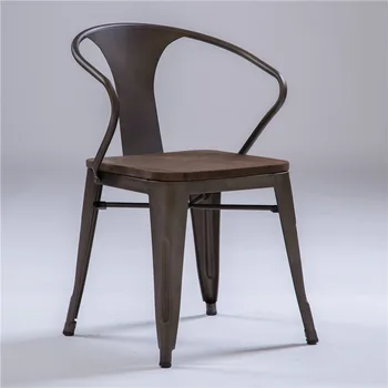 Металлические обеденные стулья, чайные рестораны, индустриальный стиль, старые и повседневные подлокотники в американском стиле, металлические обеденные стулья Изображение