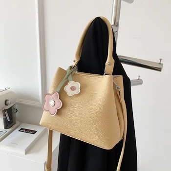 Нишевая дизайнерская сумка 2023 Новая женская самая продаваемая сумка-мессенджер, сумка-ведро, сумка через плечо Изображение